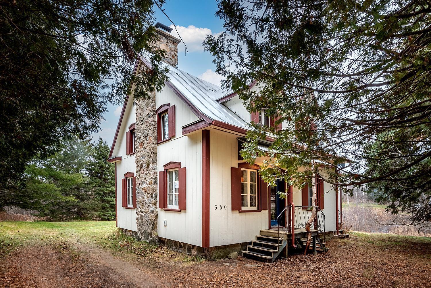 Ancestral Wooden Chalet - St-Gabriel De Brandon Mandeville Bagian luar foto