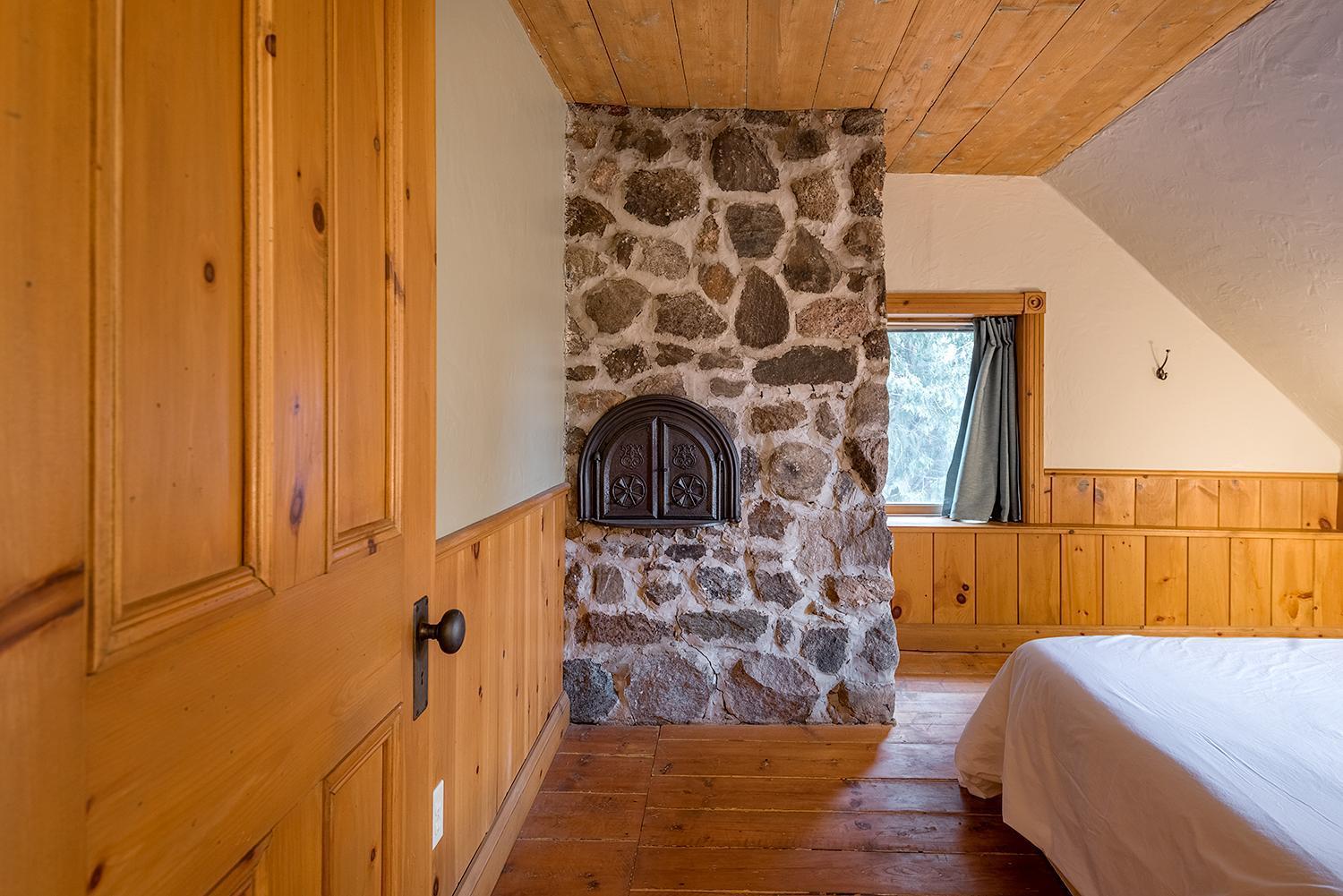 Ancestral Wooden Chalet - St-Gabriel De Brandon Mandeville Bagian luar foto